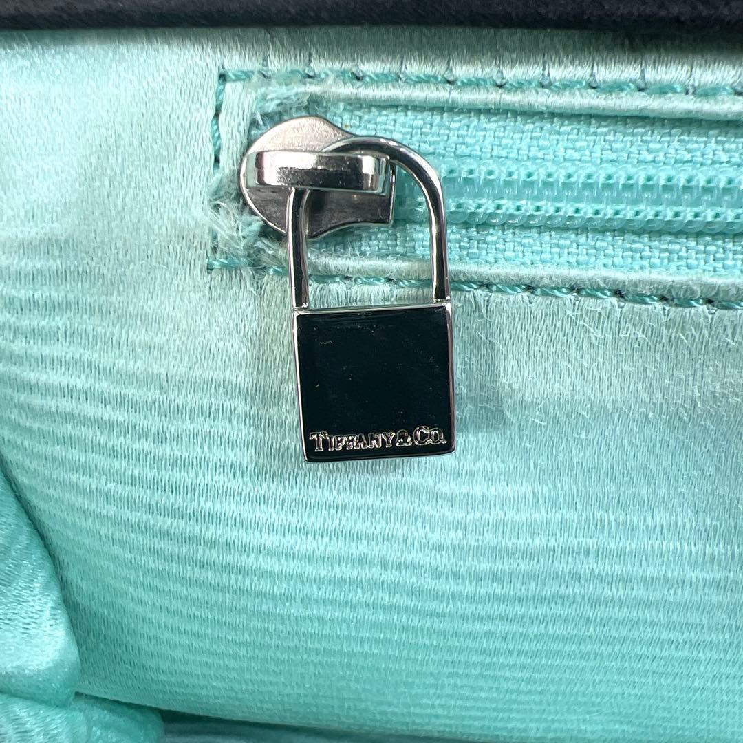 希少 ティファニー パーティーバッグ クラッチバッグ ブラックティファニーブルー
