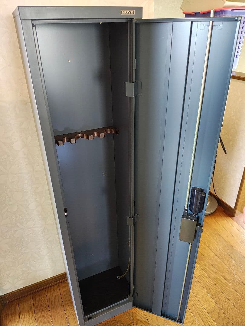 ガンロッカー KOYO 購入 ROBIN 【着払い・引き取り限定】