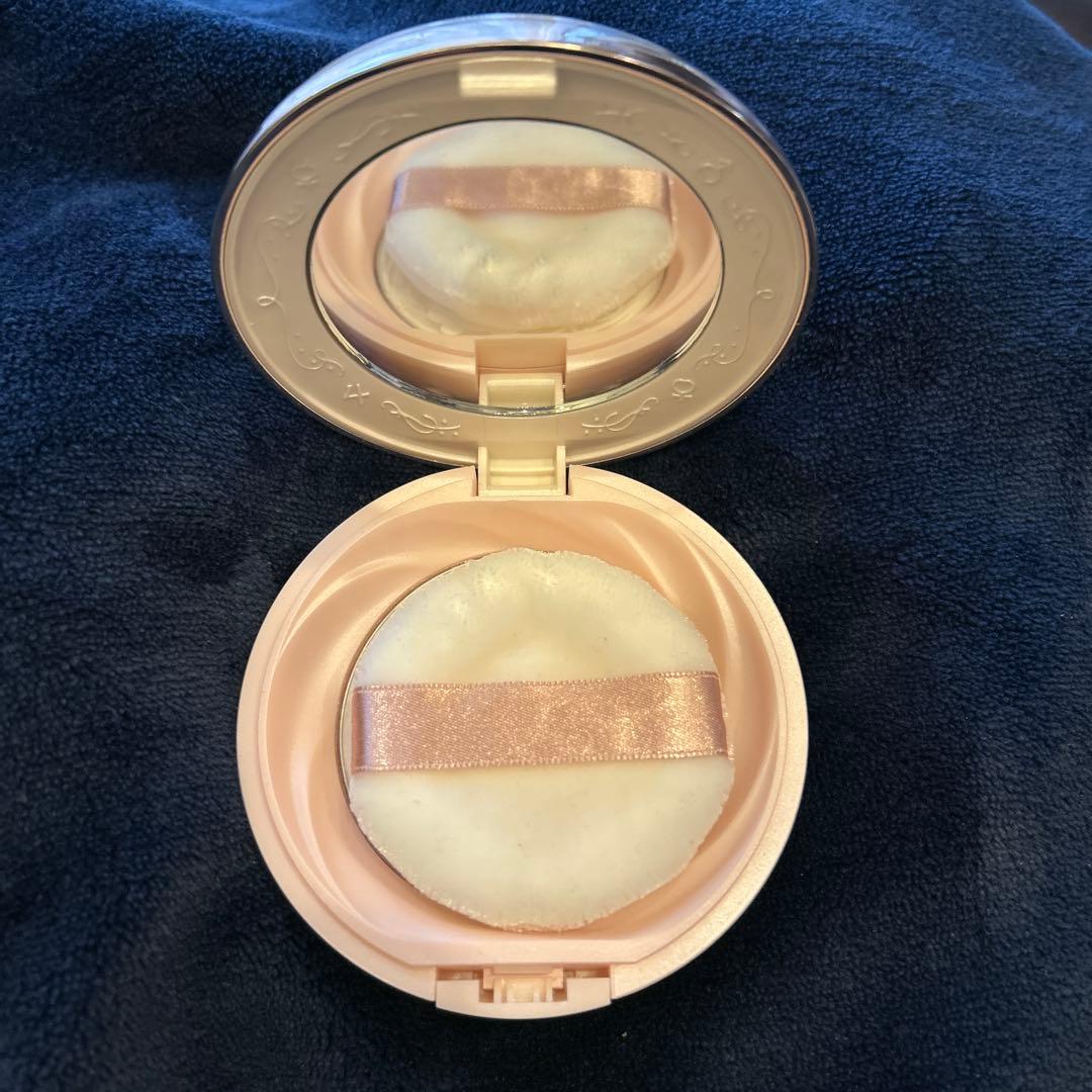 シャイニングムーンパウダー　2022 30th セーラームーン　ミラクルロマンス