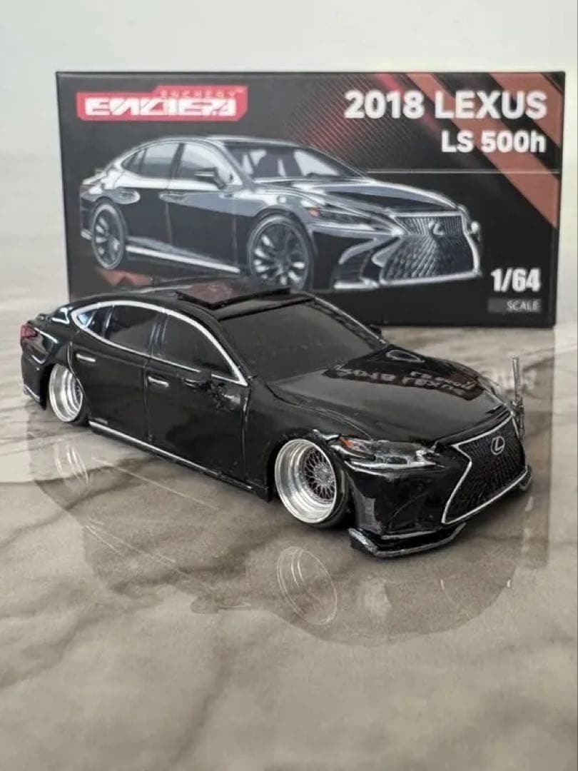 LEXUS LS500h ミニカー 1/64