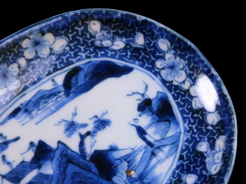 古伊万里　染付　墨弾き　梅に山村の図　手塩皿　A961AS-CWi