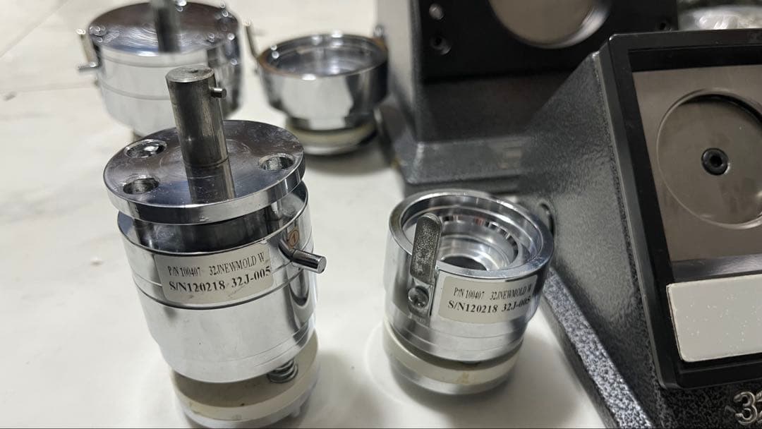 缶バッジマシーンセット56mmカット 32mmカット Zピン56mmx557個