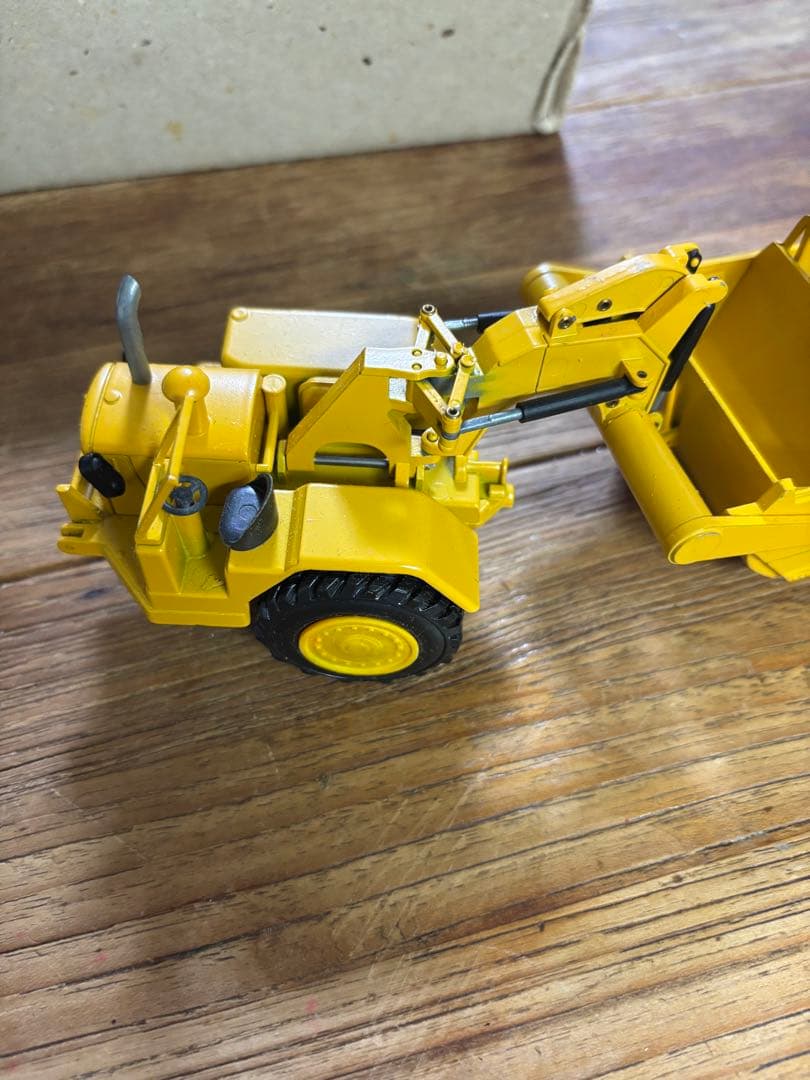 ミニカー CAT 621Caterpillar Hinterkipper Athey