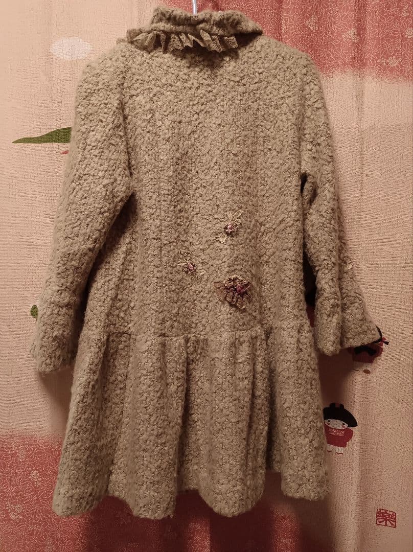 日本製株式会社ドロシー人形、花、バッグ刺繍レース使いコート 日本製