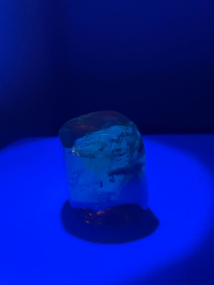 インペリアルトパーズ 710ct 未鑑定 色石