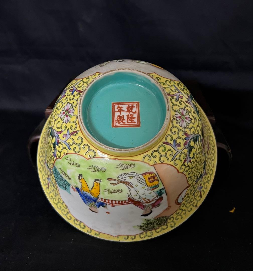 中国古美術　色鉢　五彩花卉文茶碗【乾龍年製】在銘　XG:2-22