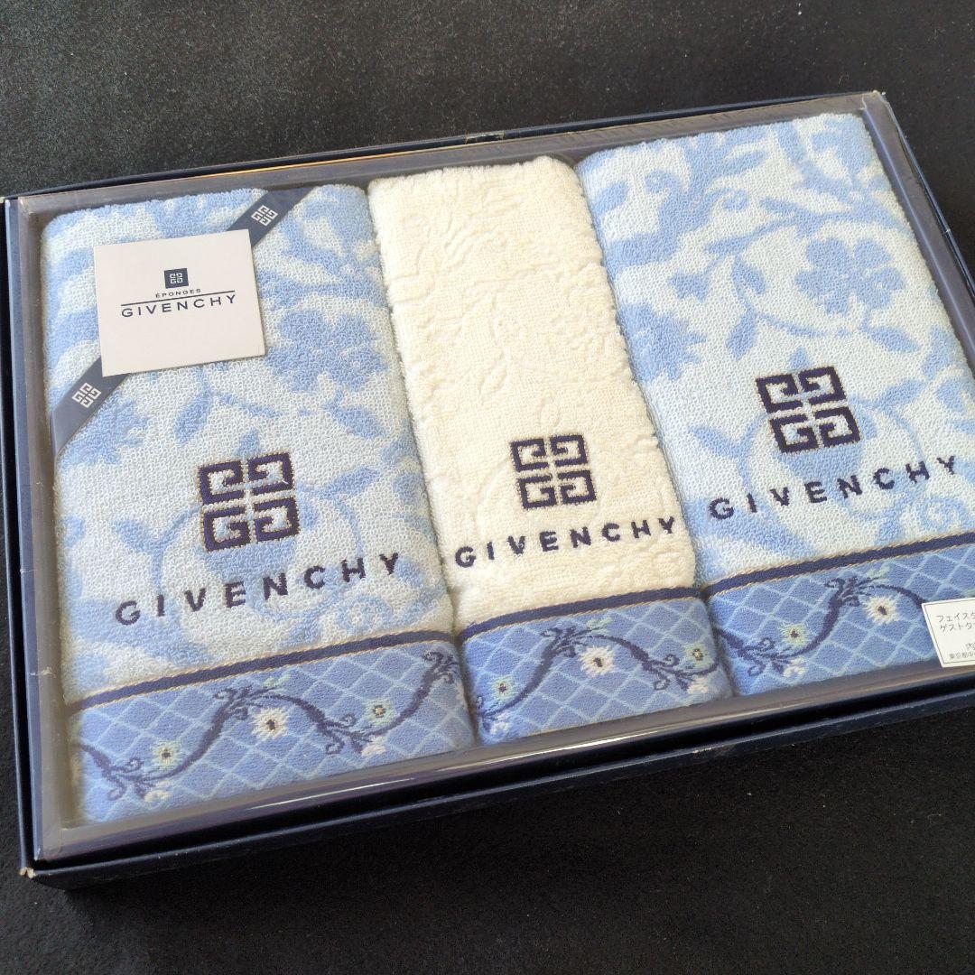 GIVENCHY フェイスタオルゲストタオル3枚セット - メルカリ