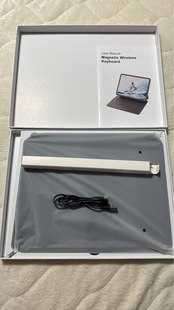 iPad Air 13 マジックワイヤレスキーボード ホバースタンド ブラック