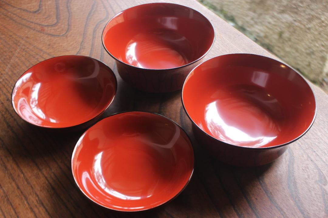 デッドストック！極上朱漆に風情ある網目文の美しい煮物椀2点（検