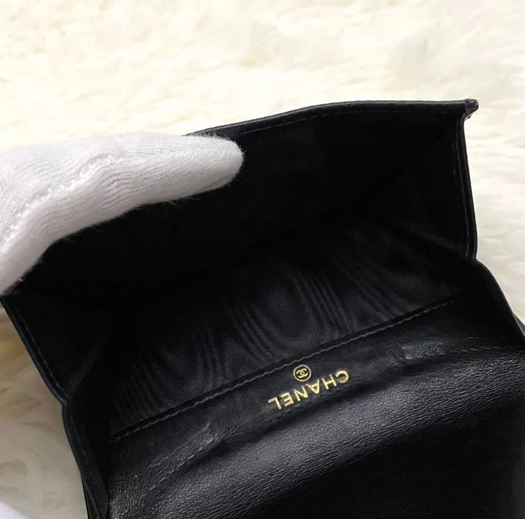 CHANEL シャネル ココマーク キャビアスキン 二つ折り 財布 ブラック系