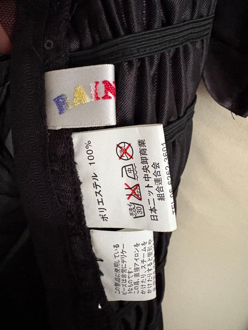 カラオケドレス 発表会 孔雀刺繍の黒ロングドレス