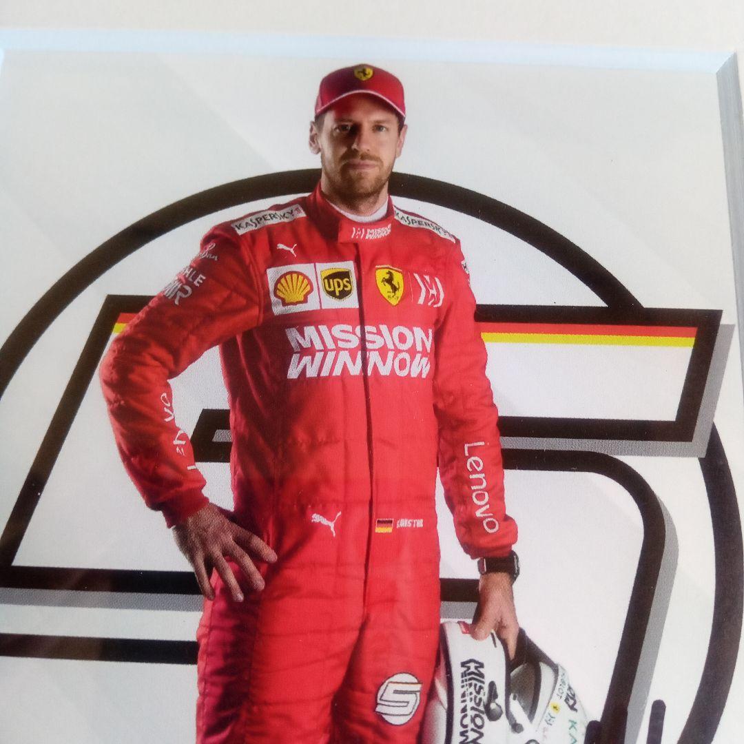 F1フェラーリ.セバスチャンベッテル直筆サイン入ドライバーズカード額装品本物