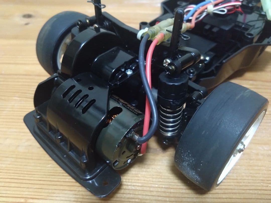 希少!　美品!　タミヤ　FF01　シャーシ　　メカ付　ラジコン