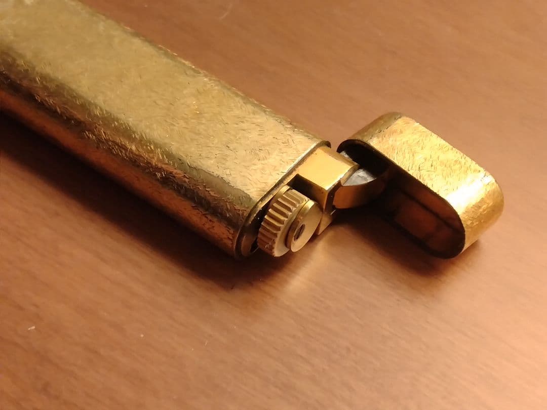 ヴィンテージ カルティエ 金箔柄 ライター 着火未確認