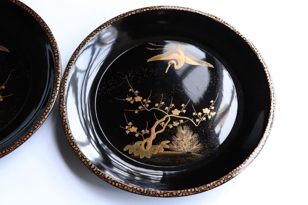 MA218 時代漆器 松竹梅鶴金蒔絵 縁唐草 黒塗 大徳寺盆 二客 菓子盆 木皿