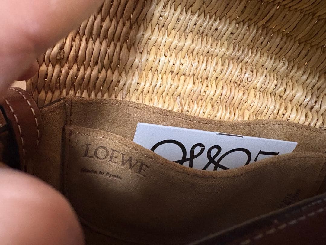 [ LOEWE )ゲートミニバッグ