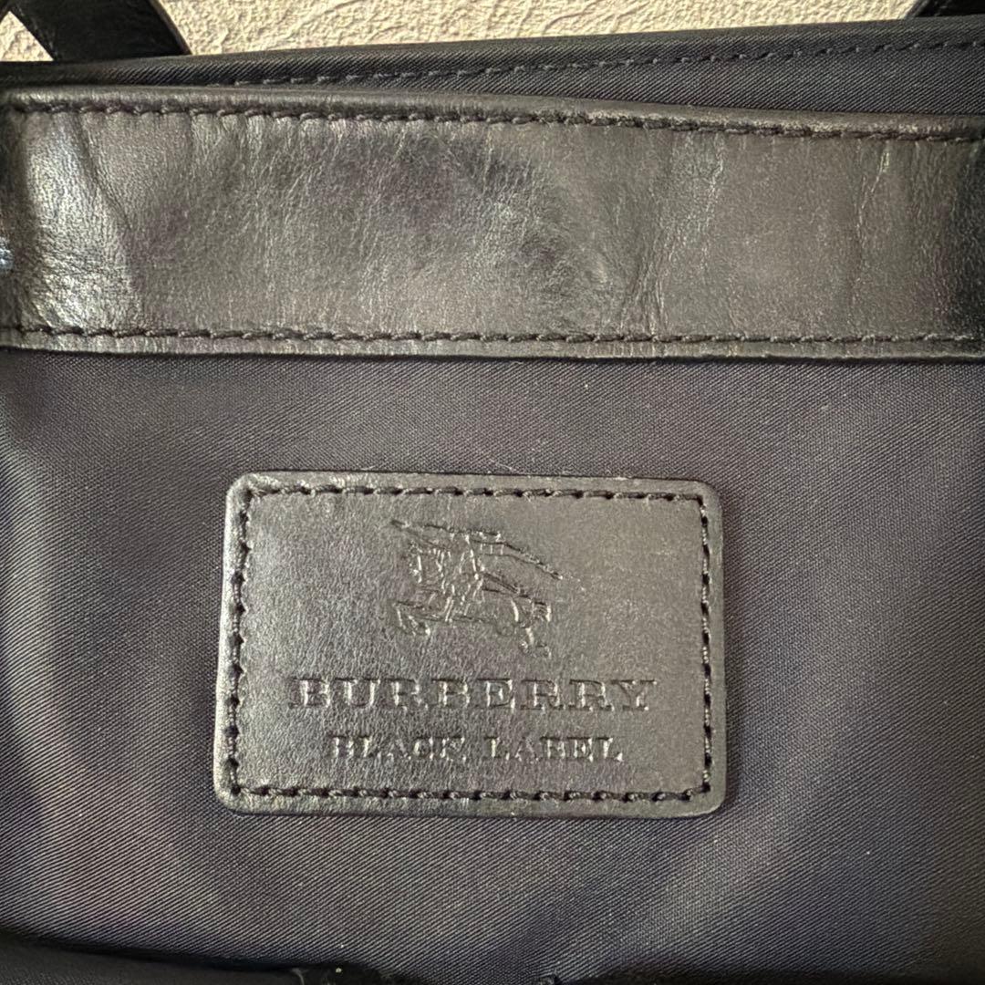 Burberry Black Labelブラックナイロンビジネストートバッグ