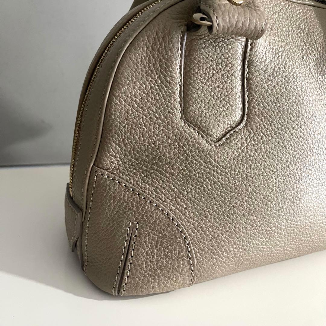 極美品✨銀座カネマツ　ハンドバッグ　シボ革　グレージュ　ラウンドジップ