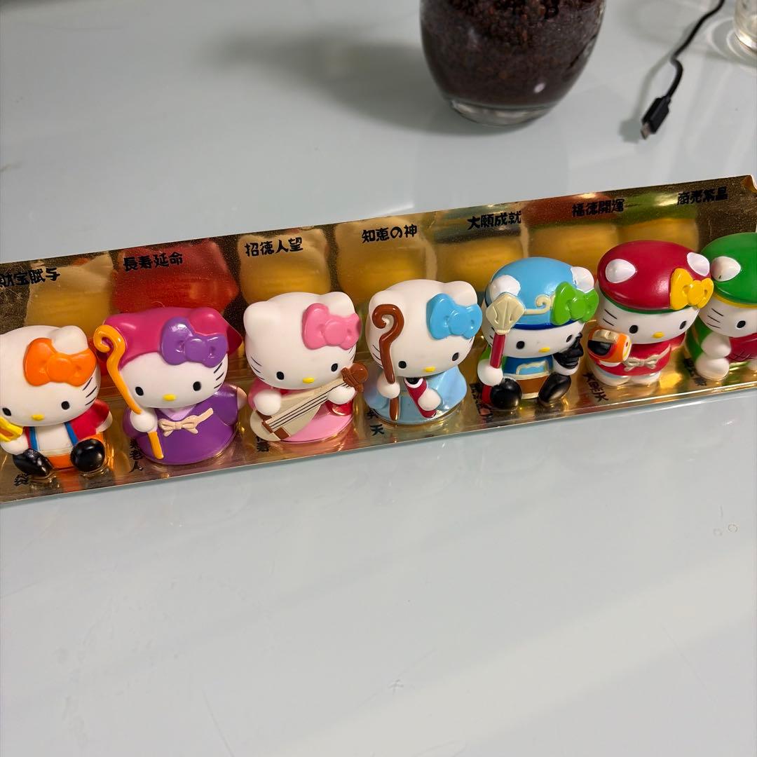 ハローキティ フィギュア 7体セット【激レア】 - メルカリ