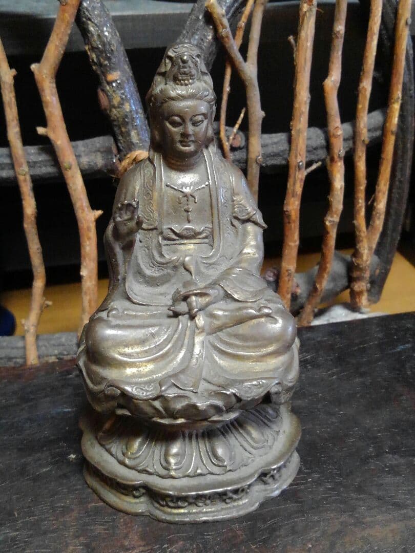 ♥小さな　観音像　観音様　とても古い　銅製　仏像　座像　骨董品　観音