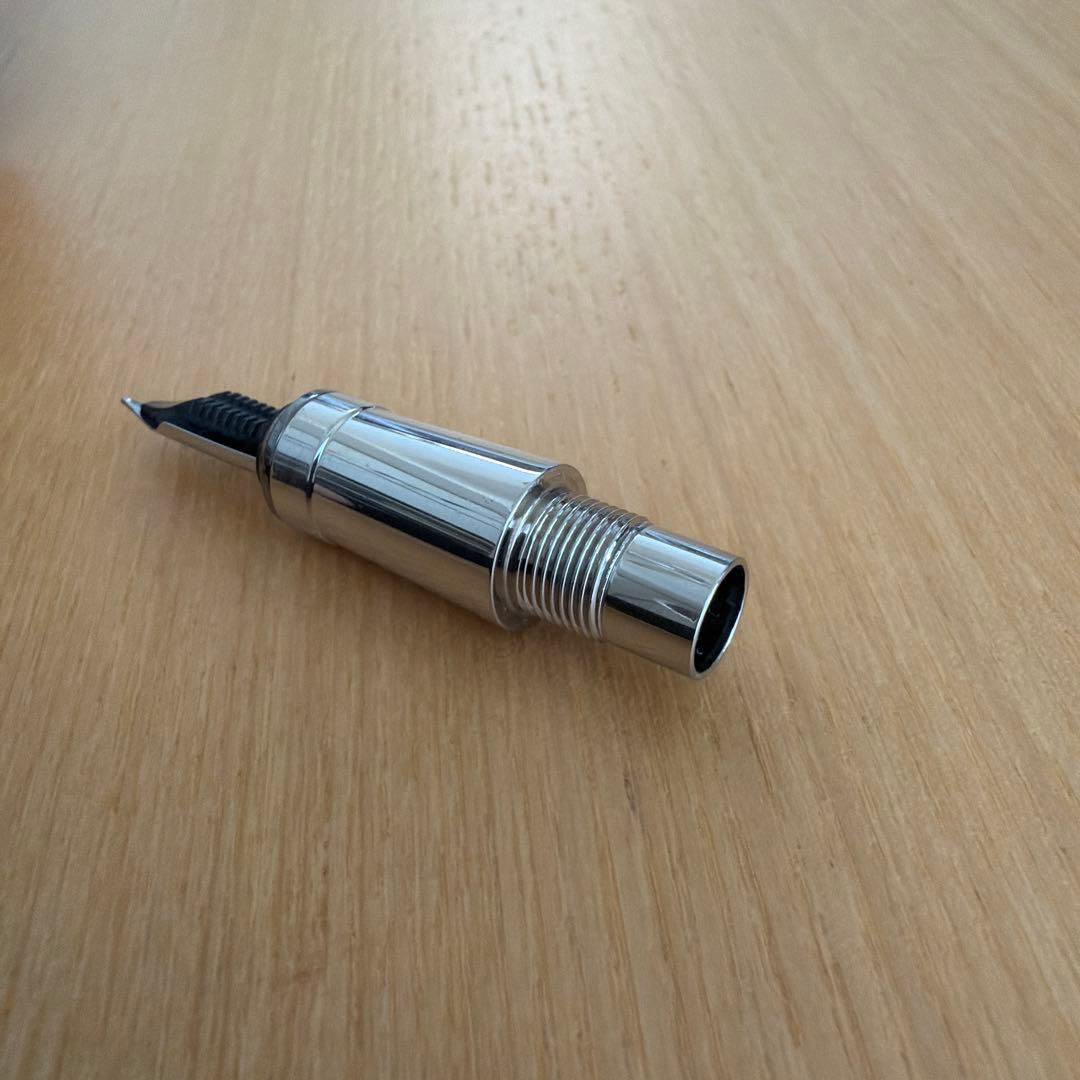 VISCONTI ブラック 万年筆（値引き可能）