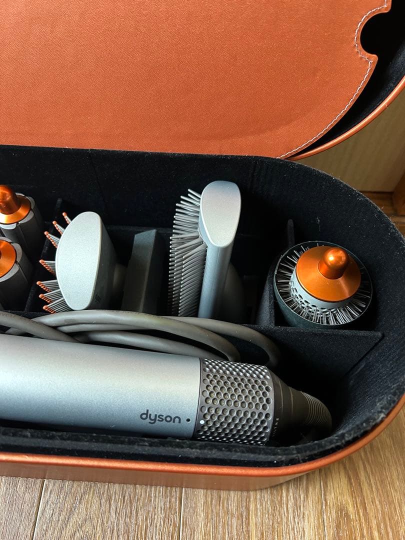 ダイソン hs01 ヘアスタイラー ドライヤー