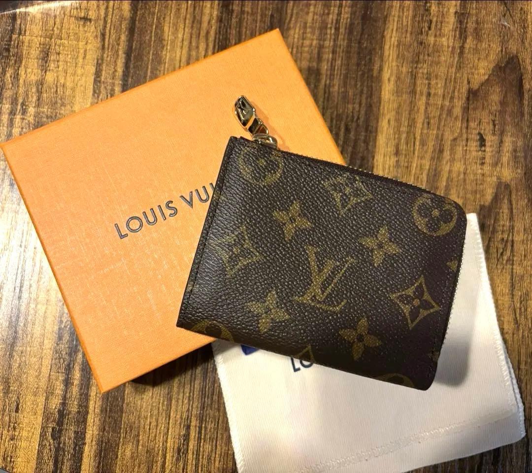 【ほぼ新品】ルイ・ヴィトン　財布　ポルトフォイユノアコンパクト