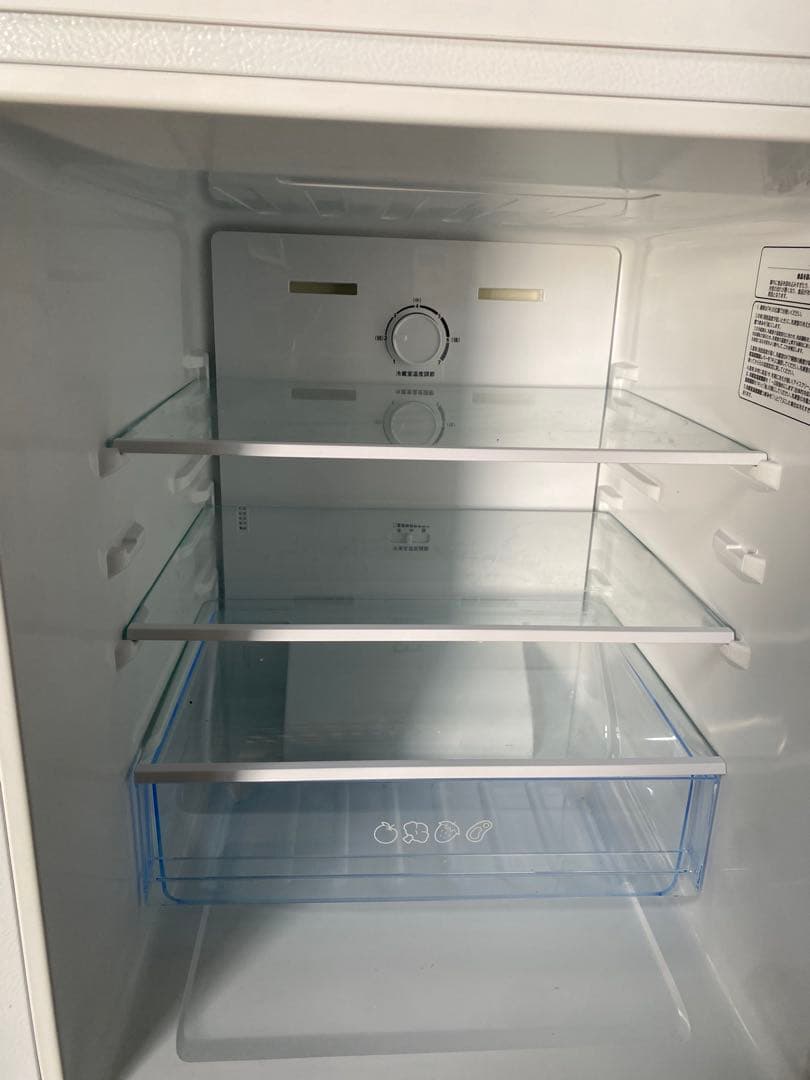 2022年製！Hisense 2ドア冷蔵庫 135L HR-D1304ホワイト