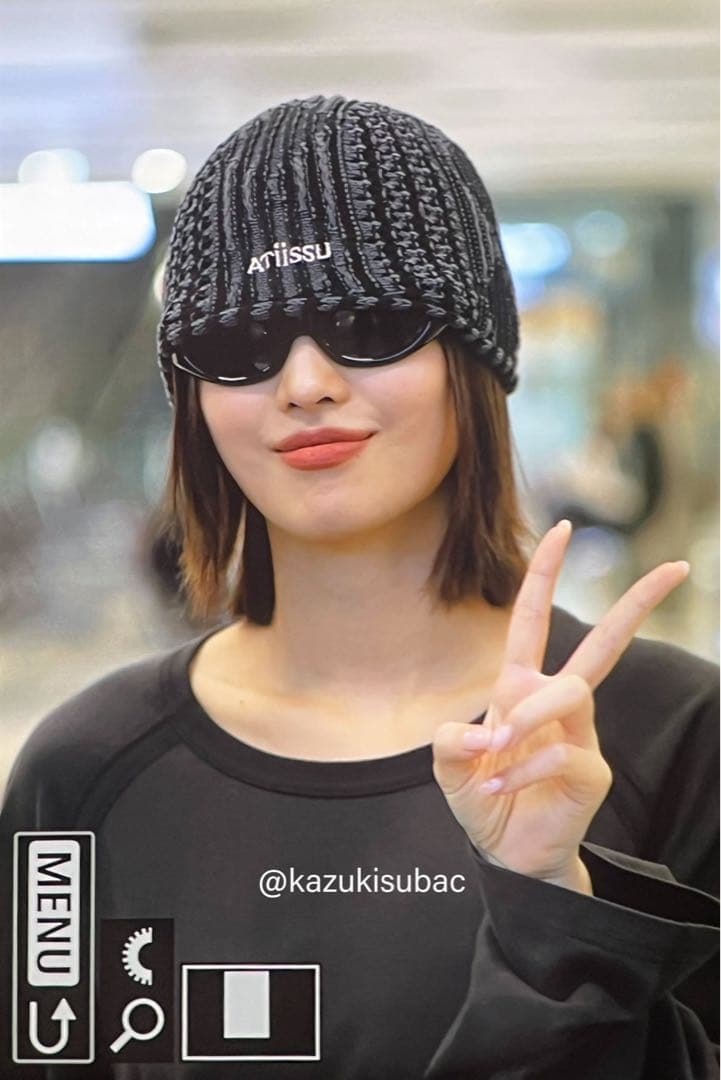 ATiiSSU atiissu ブラック ニット帽 twice モモ着用 - メルカリ