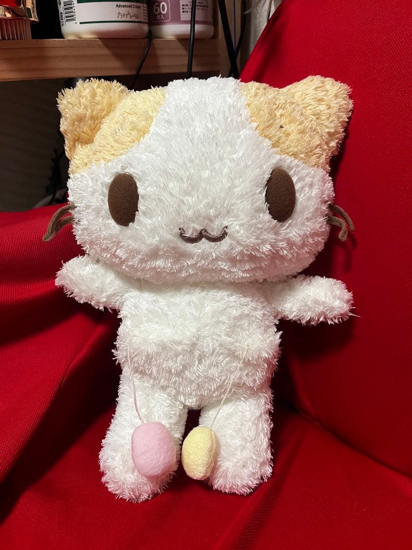 【値下可能/美品】サンリオ マシュマロみたいなふわふわにゃんこ 可動式ぬいぐるみ