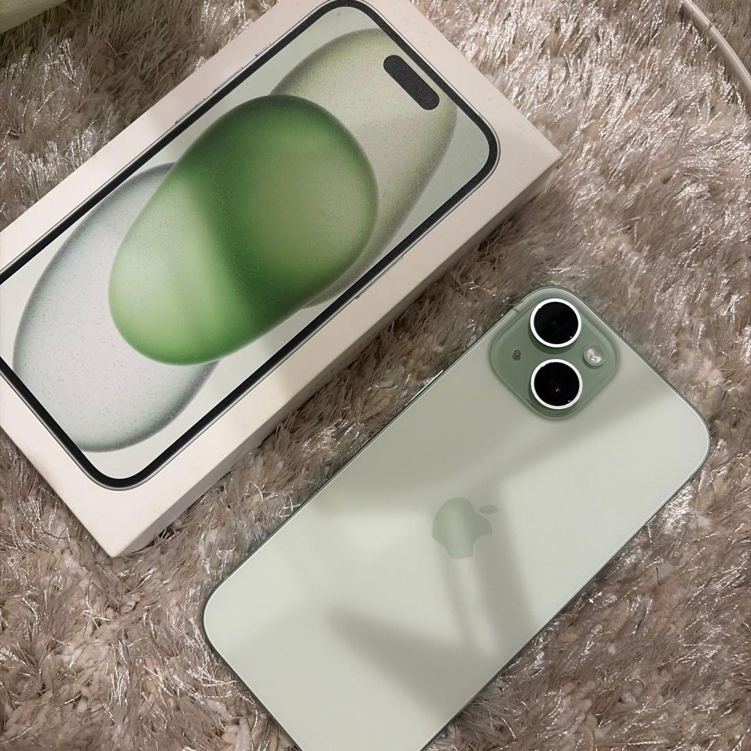 Apple iPhone 15 128GB ミッドナイトグリーン 本体 - メルカリ