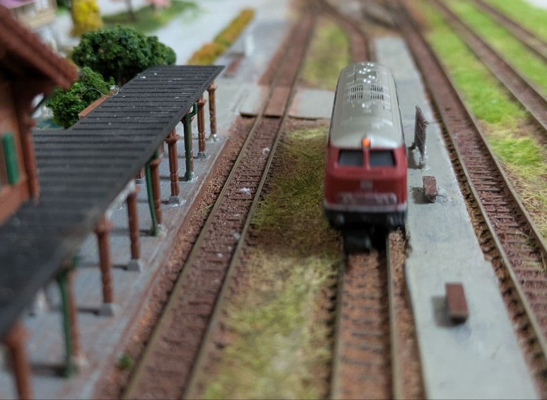 Zゲージディーゼル機関車2両セット