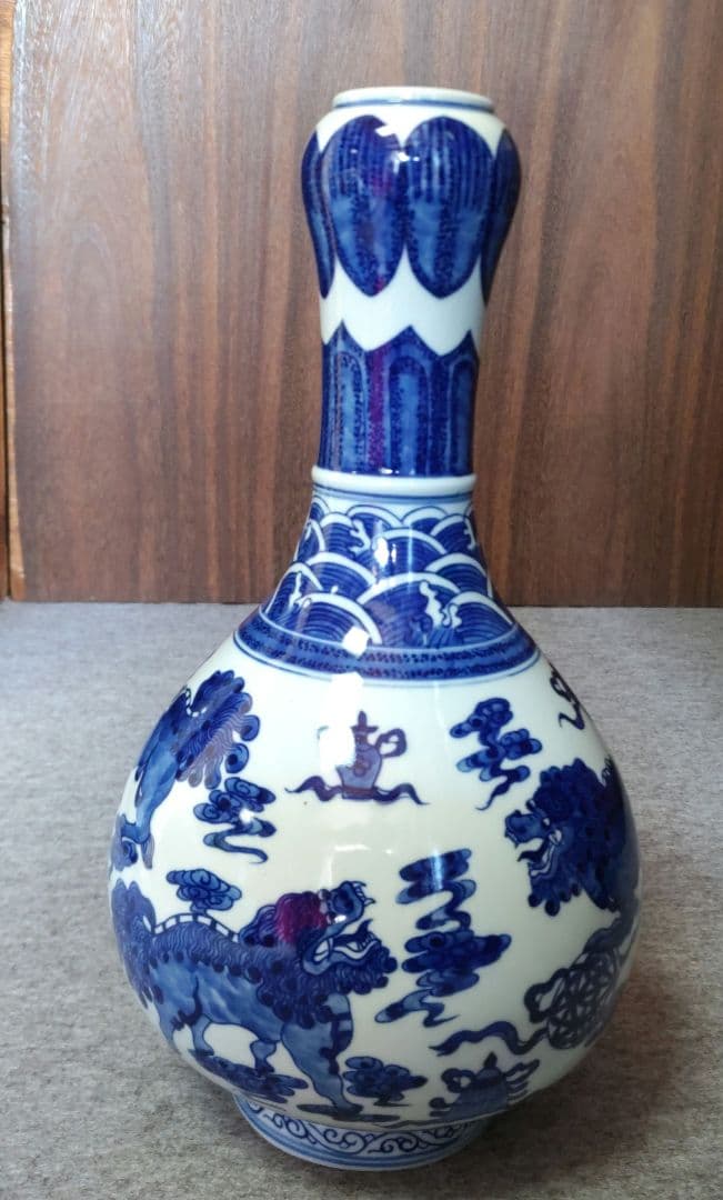 景徳鎮　獅子花瓶　D289