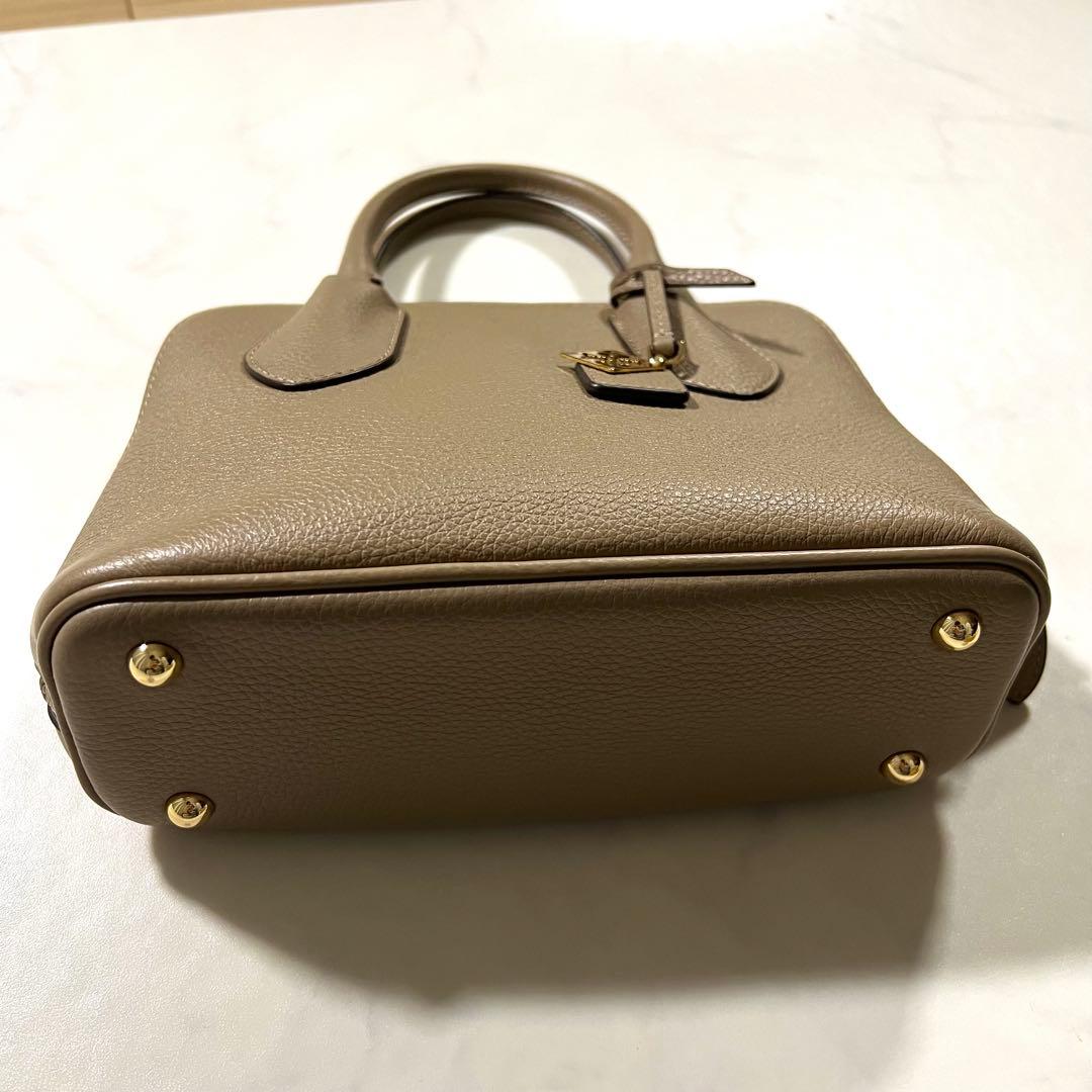 ほぼ未使用 トリーバーチ スウィング ショルダーバッグ 2way レザー 袋付き