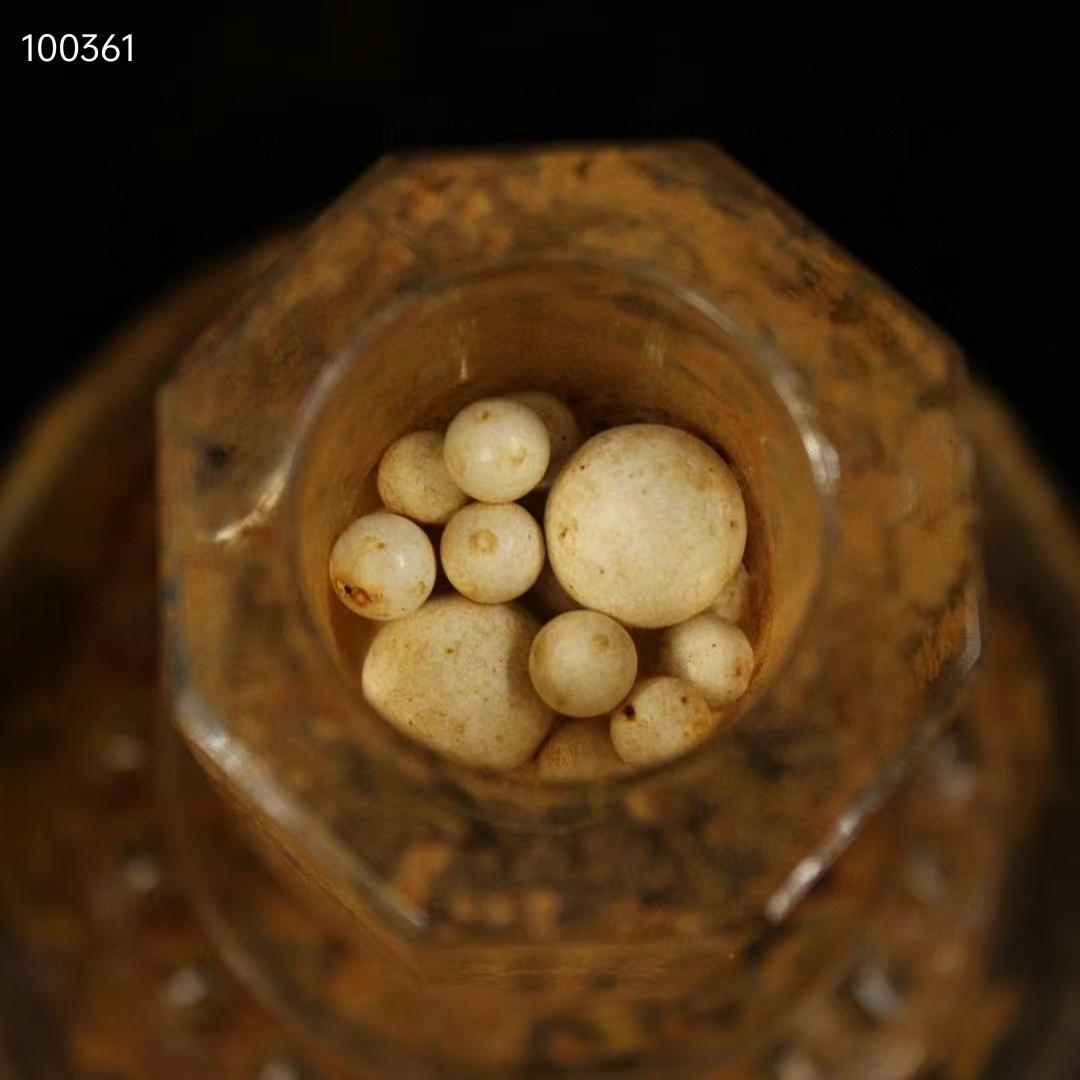 中国古美術・古水晶彫り・純手彫り経文銘文 ≪蓮花舎利塔≫・仏舎利塔