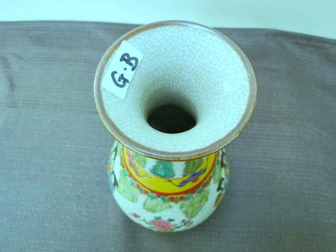 彩キレイ！【美人画色絵花瓶 描きこみ全体花器 在銘 中国・GB】☆鑑賞