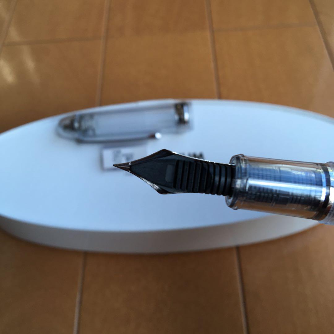 ヘミングウェイ芯 未使用に近い モンブラン 146 中白 B 太字 万年筆