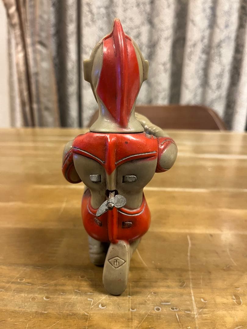 帰ってきたウルトラマン当時物　ぜんまい式