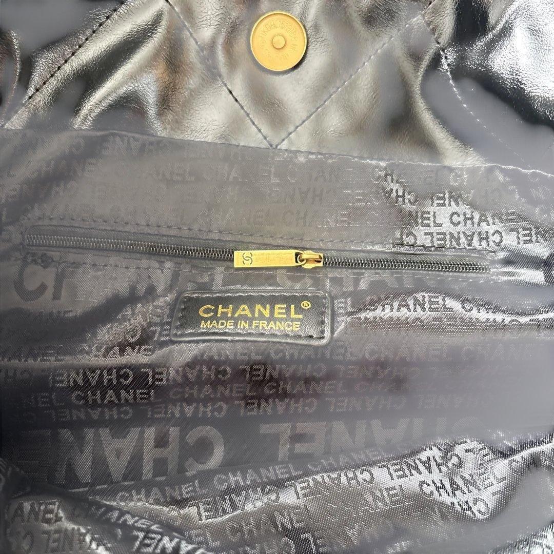 ノベルティCHANEL ブラック ショルダーバッグ