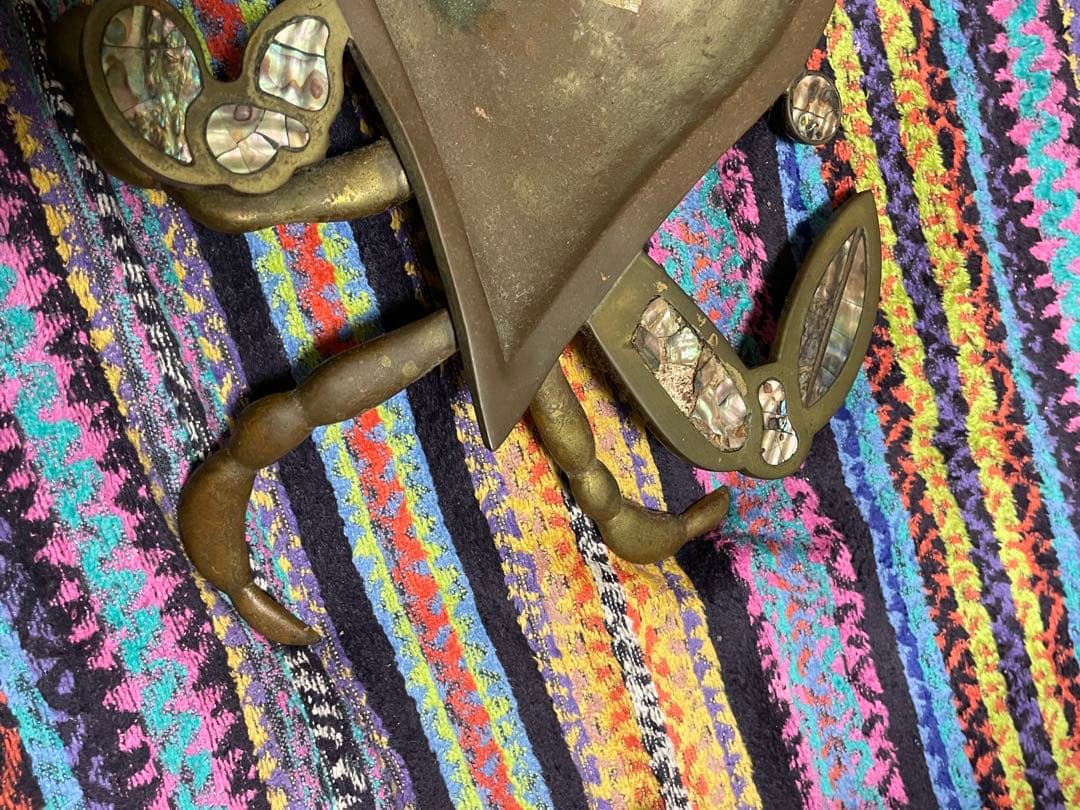 カニ型金属トレイ 貝殻装飾付き 灰皿 アクセサリー置き