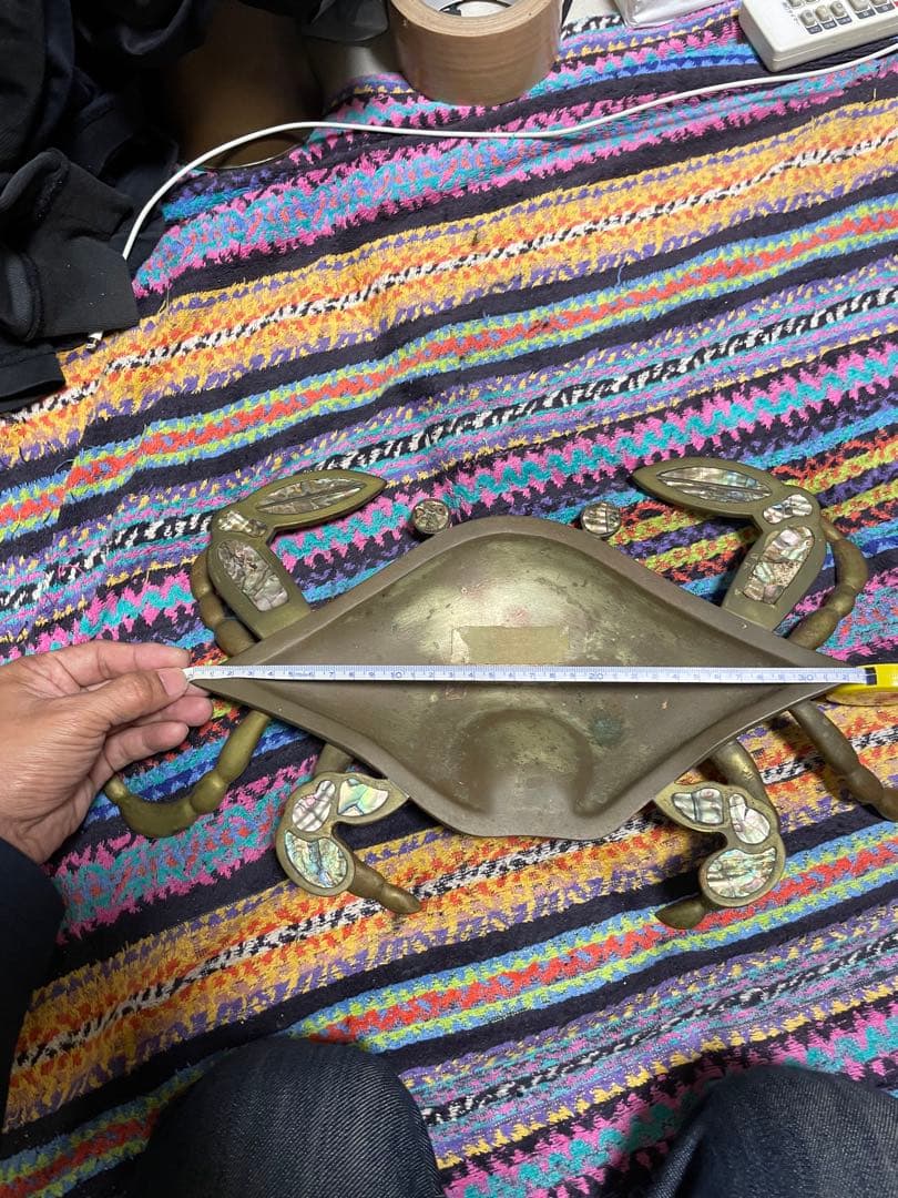 カニ型金属トレイ 貝殻装飾付き 灰皿 アクセサリー置き