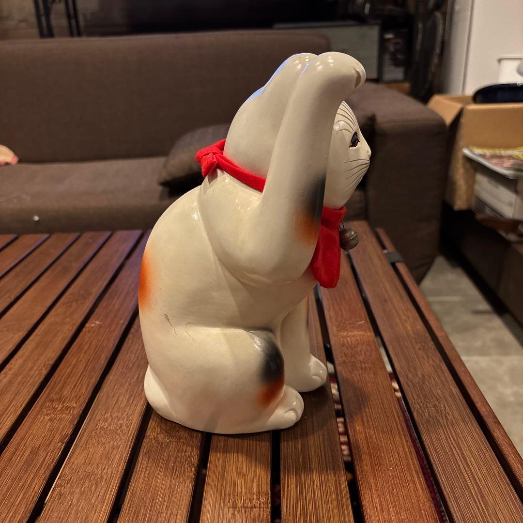 本物ホビー・楽器・アート - 陶器 招き猫 鈴付き 赤いスカーフ D100652185