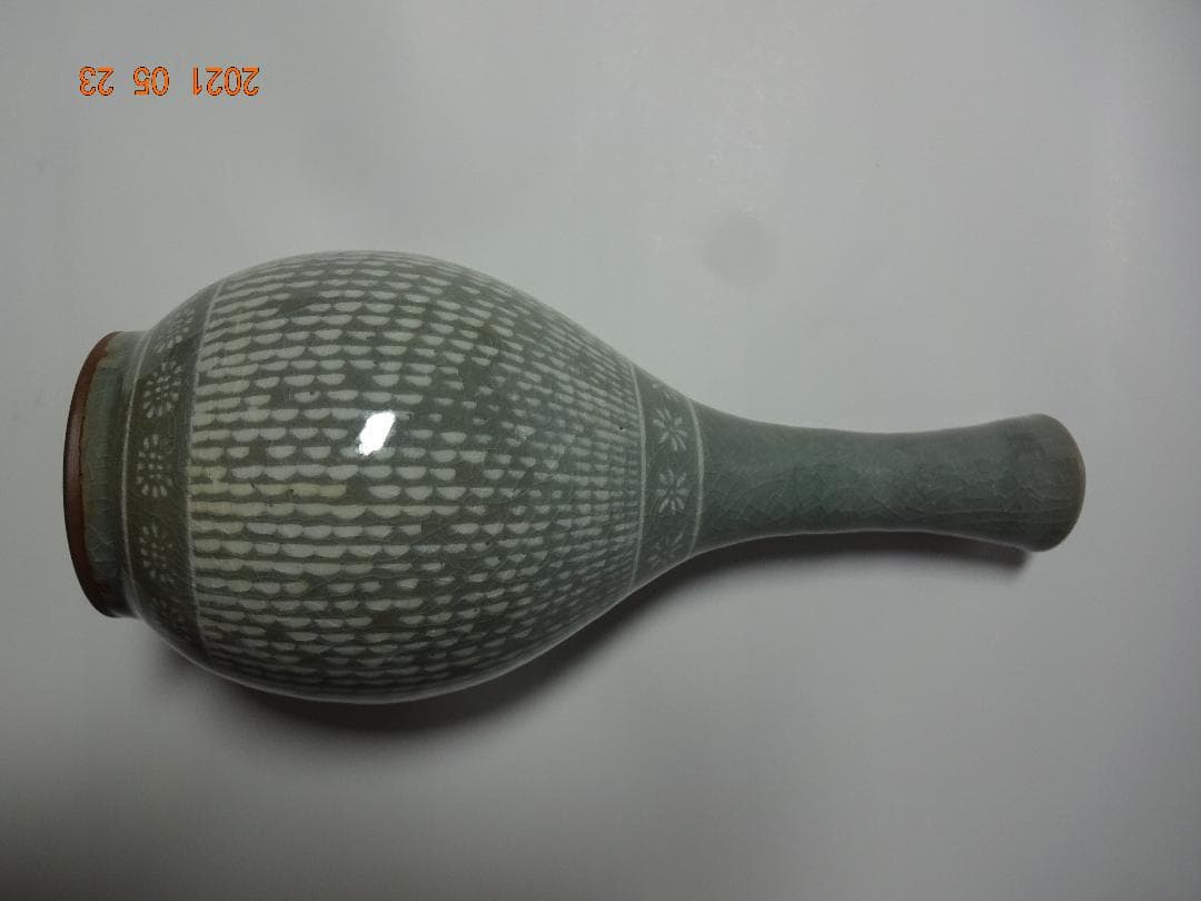 肥後高田焼(こうだやき) 青木修の『三島暦手象嵌入 鶴首花入』