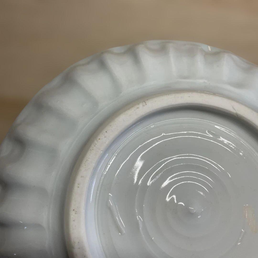 上田恒次 白磁菊皿 共箱 上田恒次 白磁茶碗 共箱 検索）