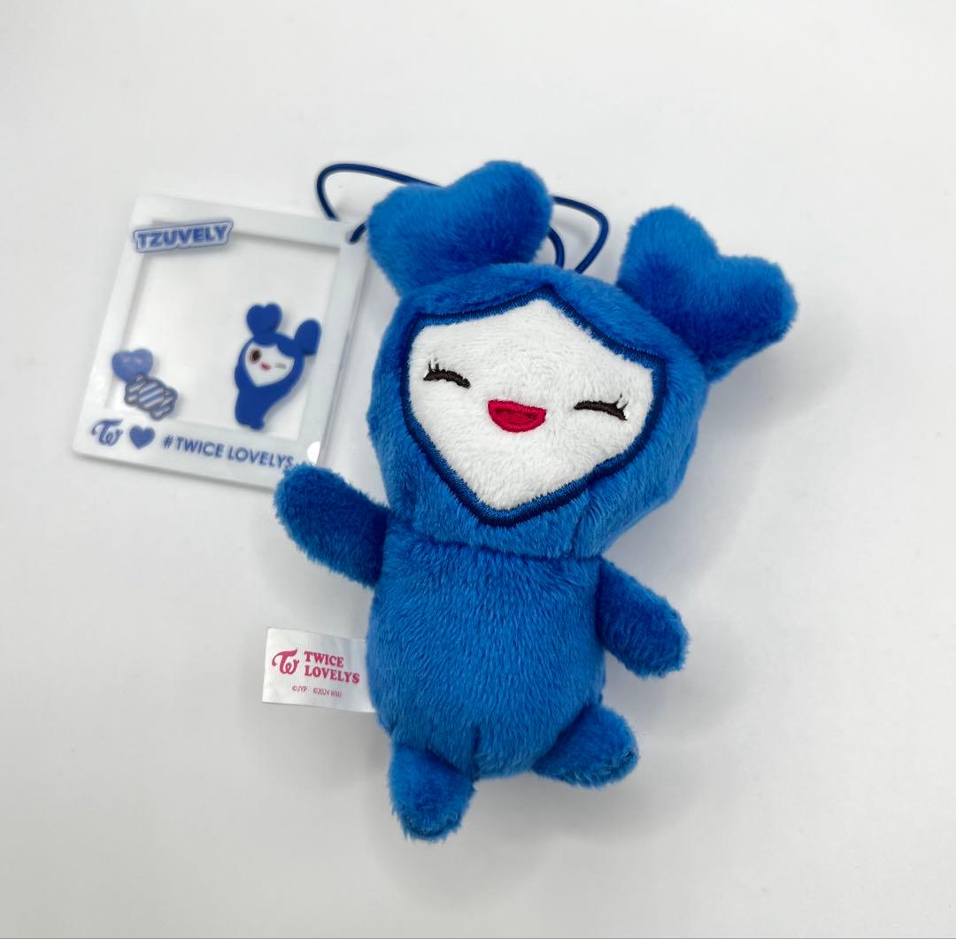 TWICE LOVELYS GiGO チャーム付き マスコット ツウィ - メルカリ