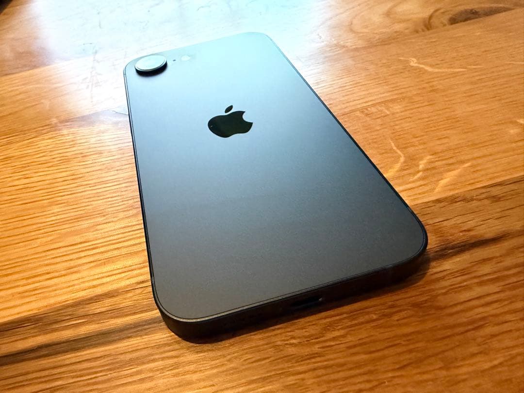 超美品）iPhone 16e 128GBブラック 箱付 バッテリー100%