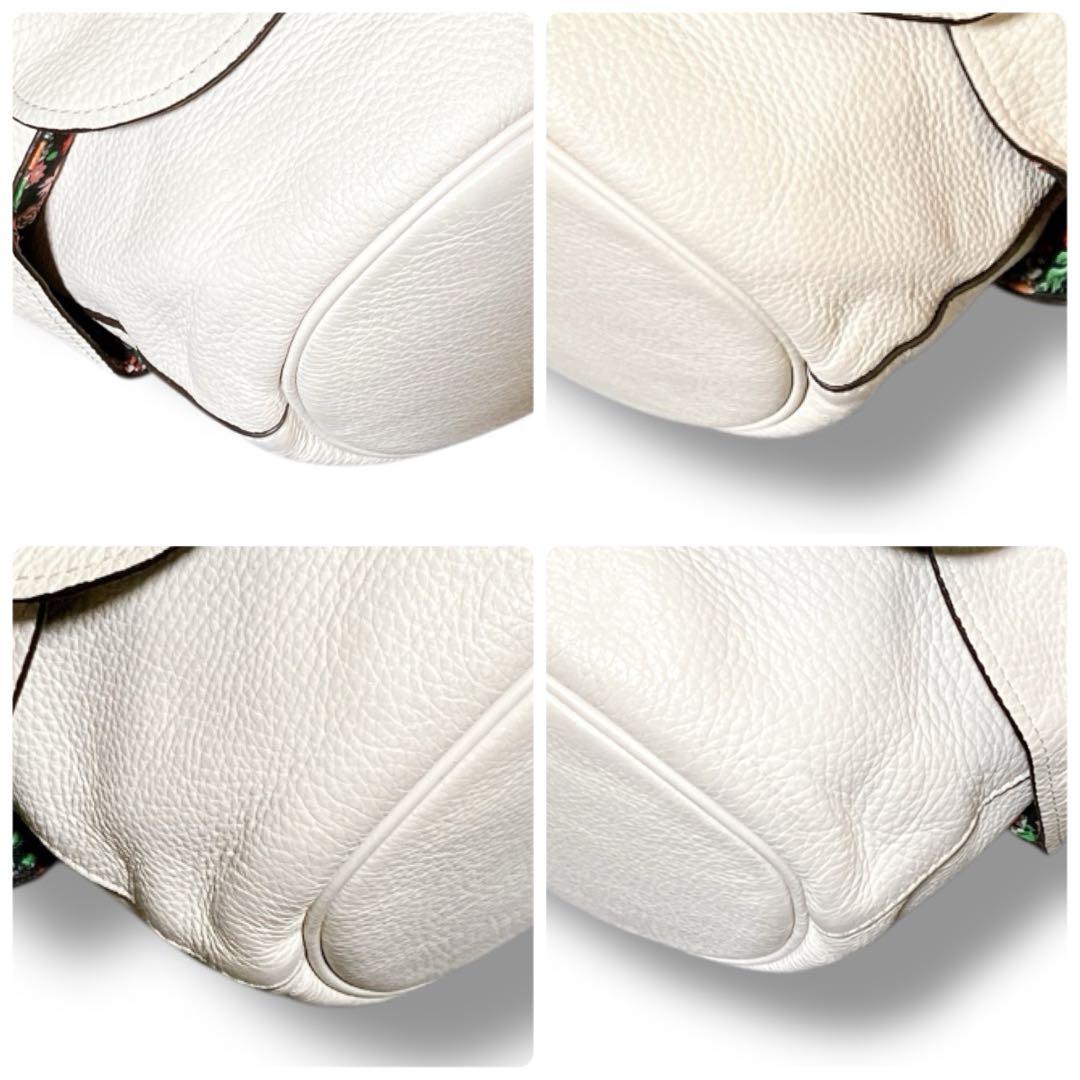 コーチ 良品 2way 斜め掛け可 レザー 巾着ショルダーバッグ ホワイト系