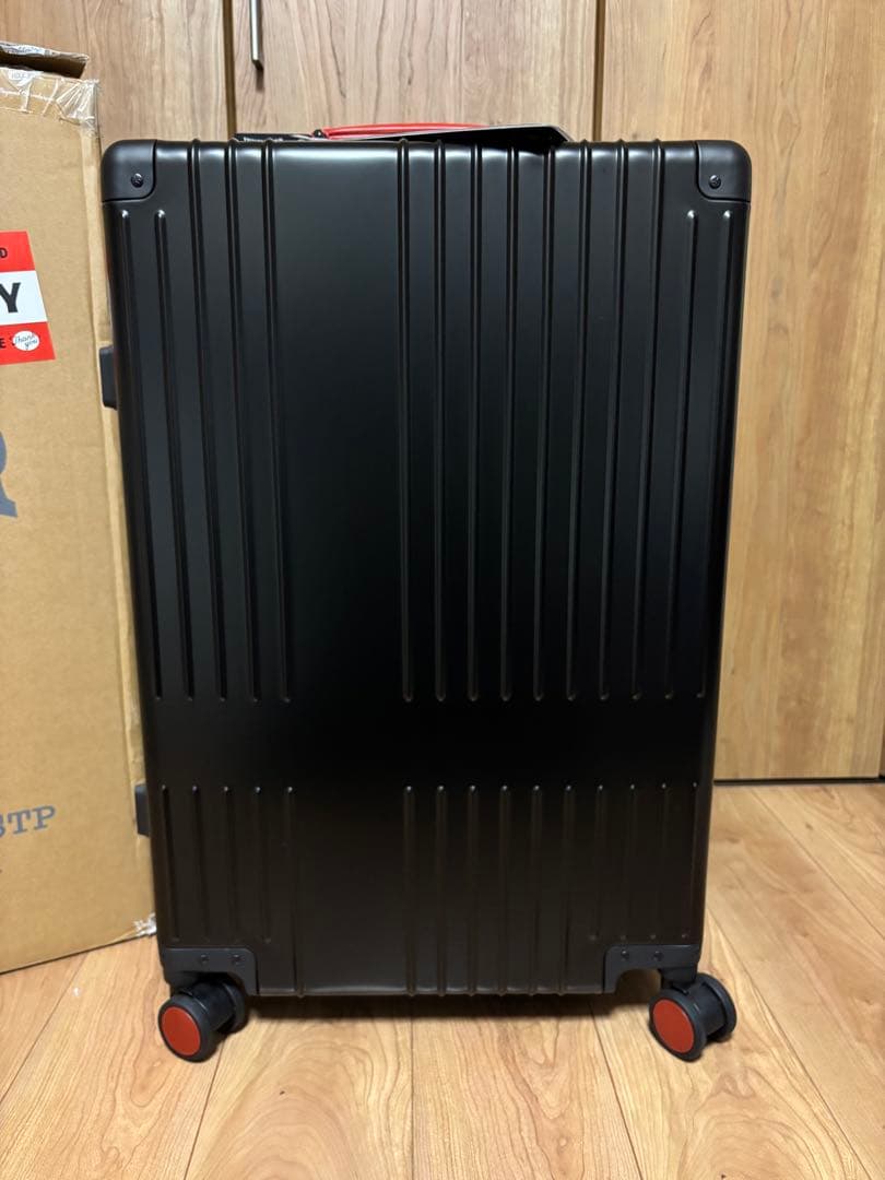 INNOVATOR キャリーケース 70L 限定ステルスレッド - メルカリ