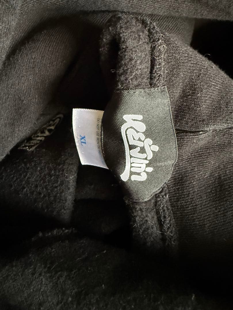 ヤンガオ　スウェットパーカー・パンツセット