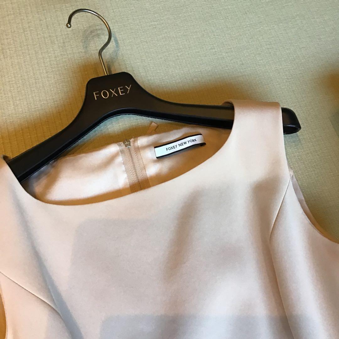 FOXEY ピンクベージュ ノースリーブ Aラインドレス40